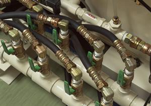 倉庫の湿気対策完全ガイド！効果的な管理方法と最新テクノロジーの活用術